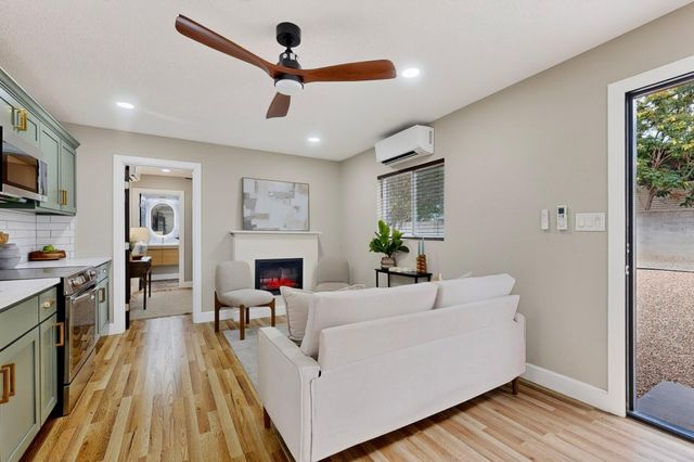 1423 Van Cleave Road NW, Albuquerque, NM 87107