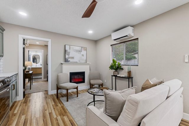 1423 Van Cleave Road NW, Albuquerque, NM 87107
