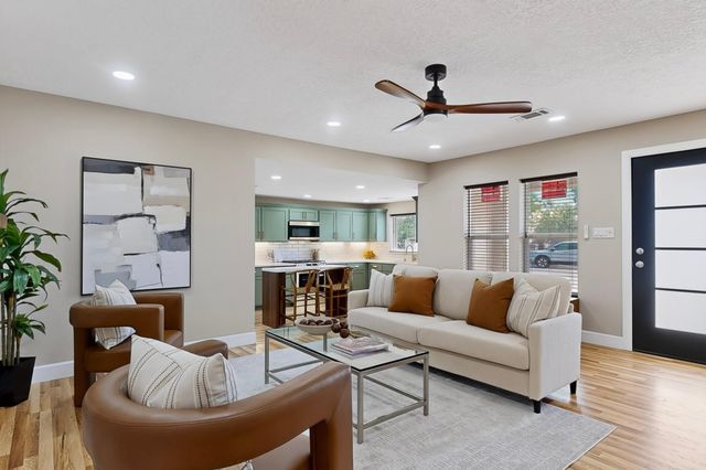 1423 Van Cleave Road NW, Albuquerque, NM 87107