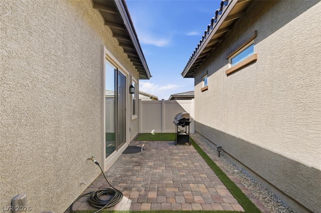 791 Bright Cottonwood Street, Henderson, NV 89011