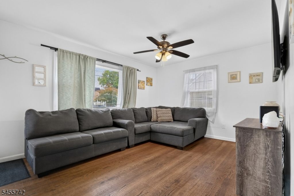 21 Harrison St, Little Falls Twp., NJ 07424 — photo 4