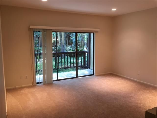 11711 Memorial Drive 83, Houston, TX 77024