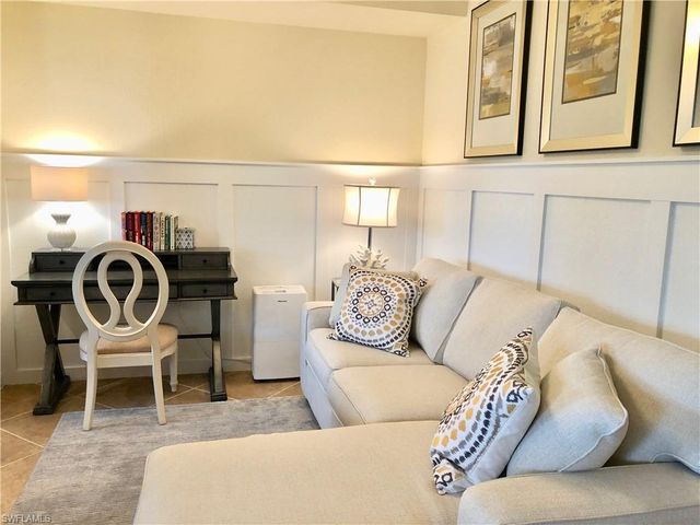 9834 Giaveno 1732, Naples, FL 34113