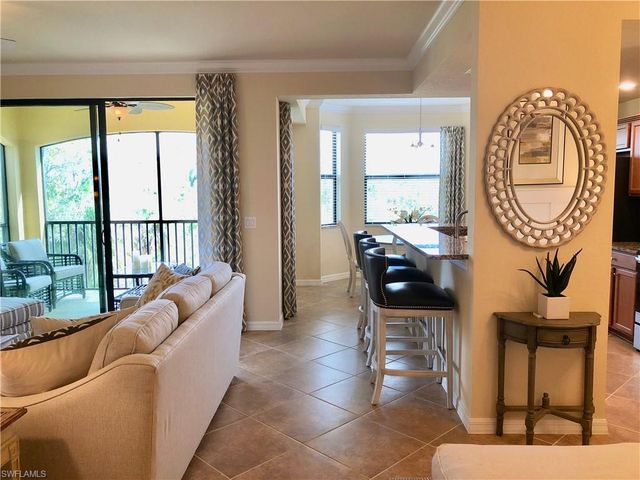 9834 Giaveno 1732, Naples, FL 34113
