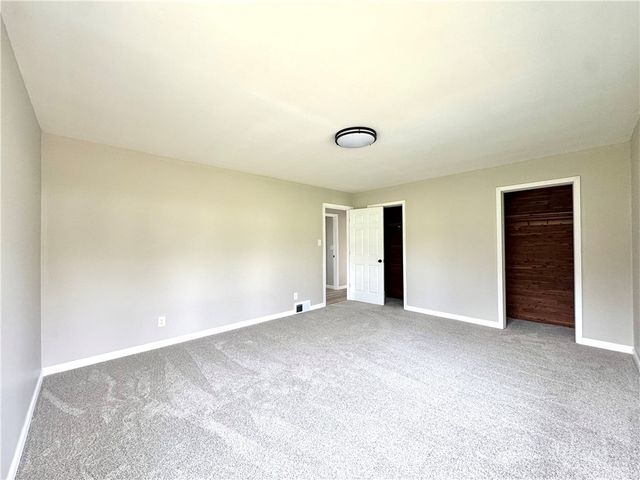 326 Frazier, Neshannock Twp, PA 16105