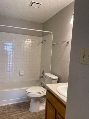 510 Willowbend CV, Round Rock, TX 78664