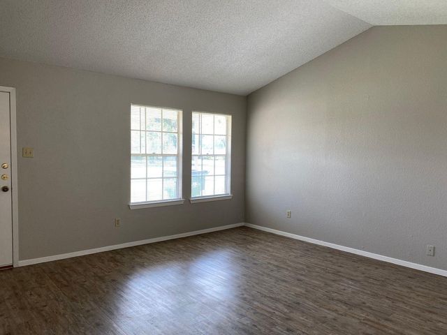 510 Willowbend CV, Round Rock, TX 78664