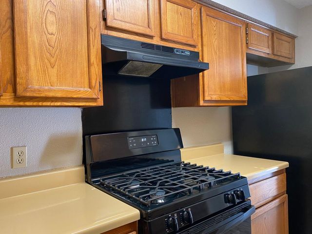 510 Willowbend CV, Round Rock, TX 78664