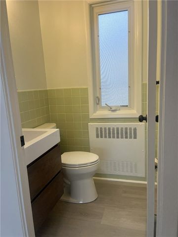 400 Narragansett Parkway EI-2, Warwick, RI 02888