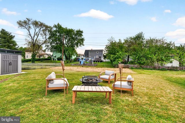 9011 CARLISLE AVE, Nottingham, MD 21236