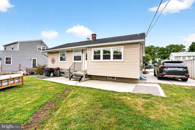 9011 CARLISLE AVE, Nottingham, MD 21236
