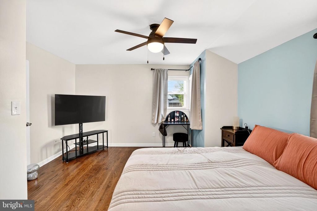 Image 15 of property listing at 9011 CARLISLE AVE, Nottingham, MD 21236