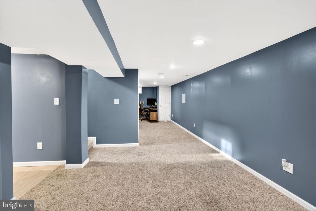 Image 22 of property listing at 9011 CARLISLE AVE, Nottingham, MD 21236