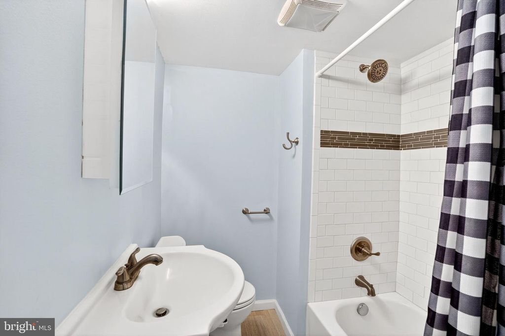 Image 26 of property listing at 9011 CARLISLE AVE, Nottingham, MD 21236