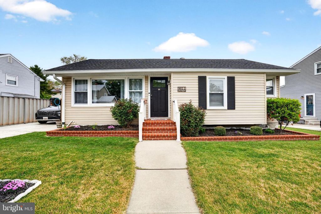 Image 4 of property listing at 9011 CARLISLE AVE, Nottingham, MD 21236