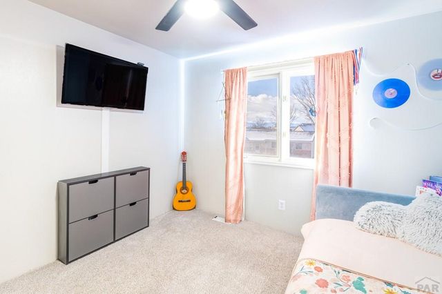 16 Ironbridge Lane, Pueblo, CO 81001