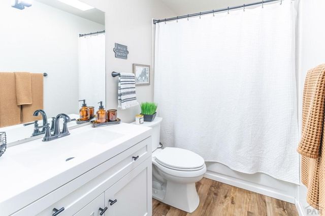 16 Ironbridge Lane, Pueblo, CO 81001