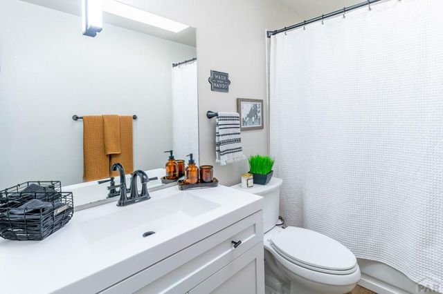 16 Ironbridge Lane, Pueblo, CO 81001