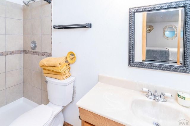 16 Ironbridge Lane, Pueblo, CO 81001