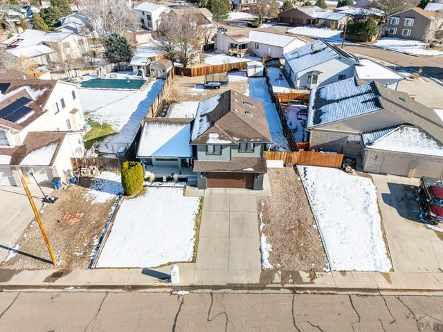 16 Ironbridge Lane, Pueblo, CO 81001