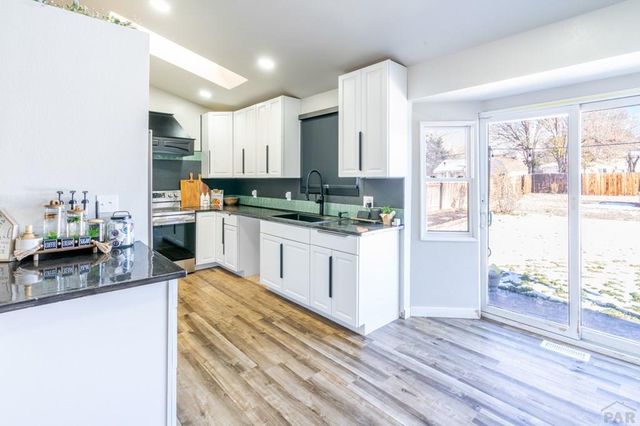 16 Ironbridge Lane, Pueblo, CO 81001