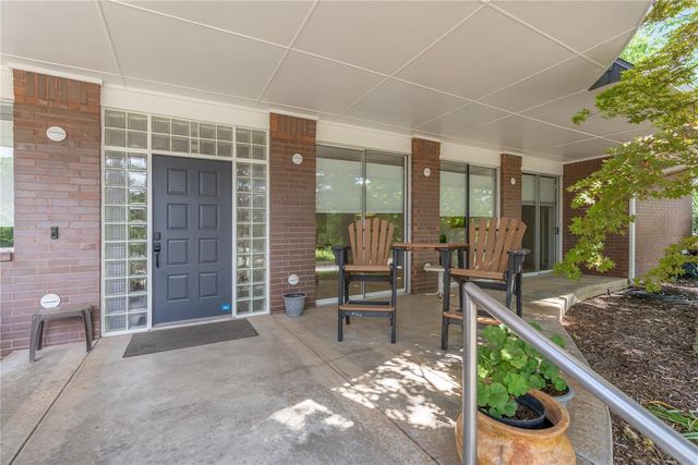 2015 Summit Circle, Norman, OK 73072