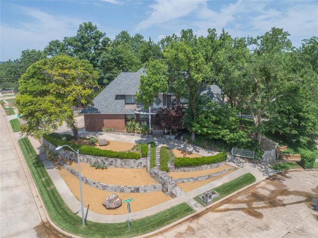2015 Summit Circle, Norman, OK 73072