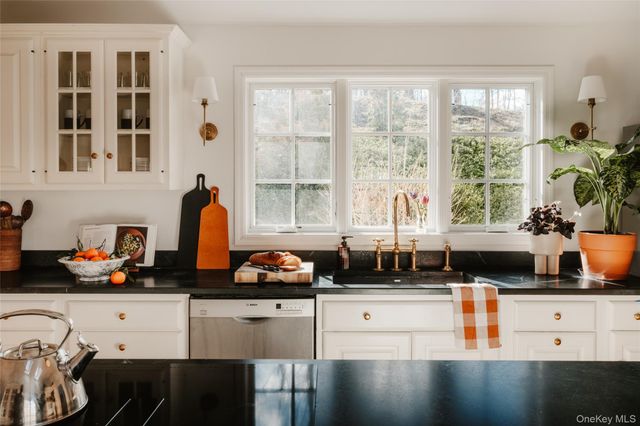 58 Delano Drive, Rhinebeck, NY 12572