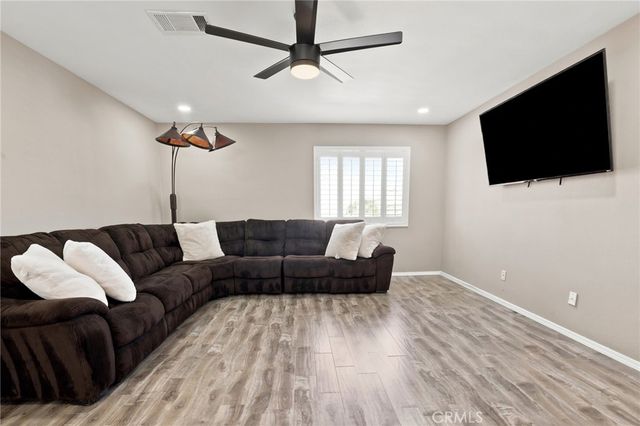 32636 Sierra Oak, Castaic, CA 91384