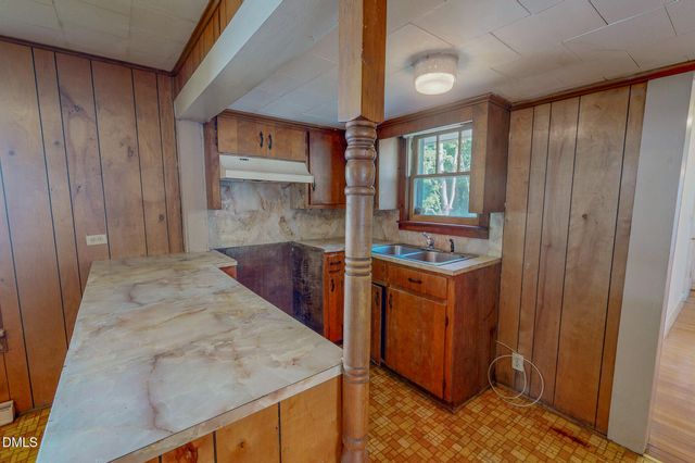 310 Barnette Avenue, Roxboro, NC 27573