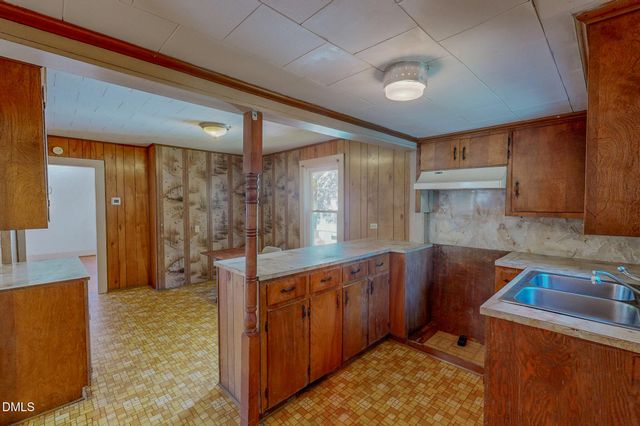 310 Barnette Avenue, Roxboro, NC 27573