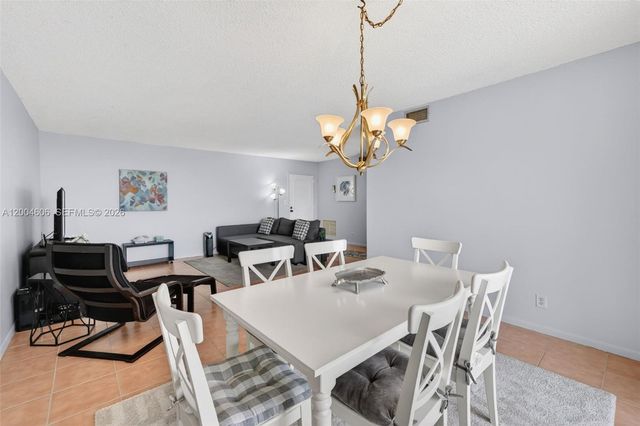 3210 SE 10th St 6B, Pompano Beach, FL 33062