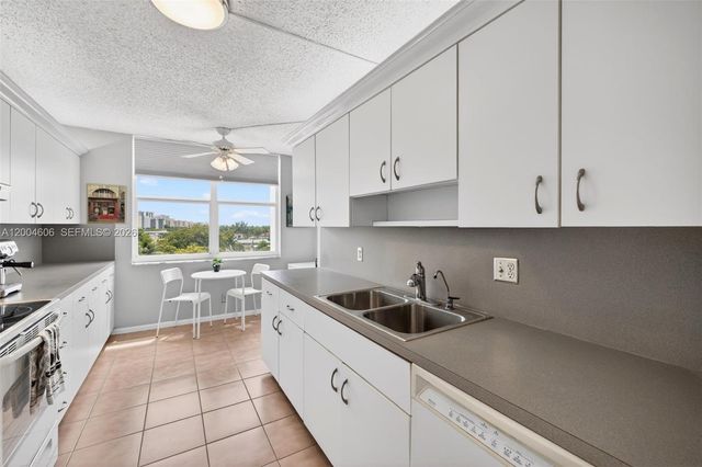 3210 SE 10th St 6B, Pompano Beach, FL 33062