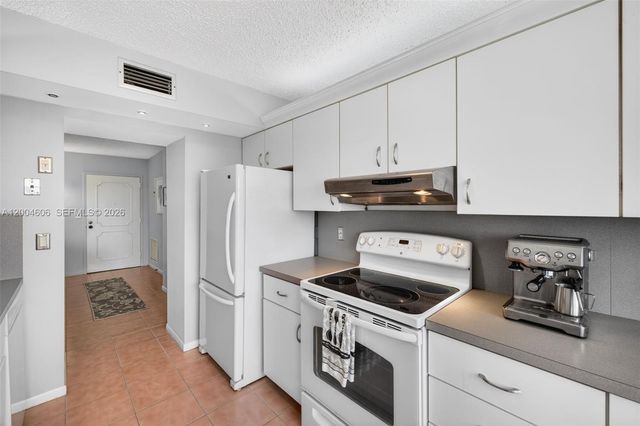 3210 SE 10th St 6B, Pompano Beach, FL 33062