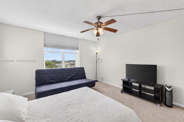 3210 SE 10th St 6B, Pompano Beach, FL 33062