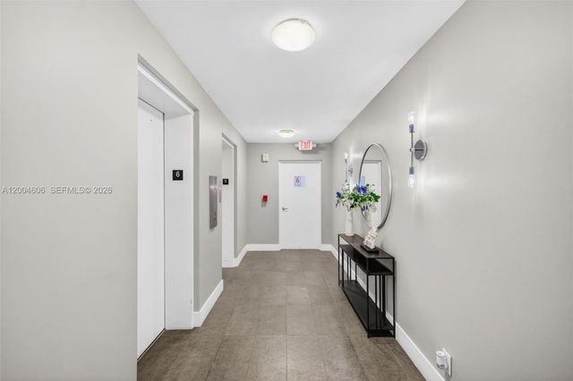 3210 SE 10th St 6B, Pompano Beach, FL 33062