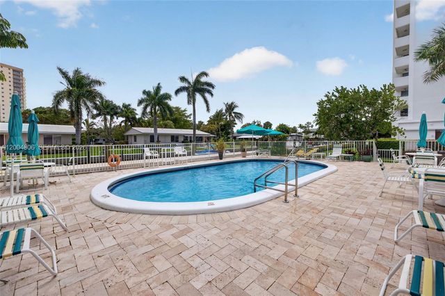 3210 SE 10th St 6B, Pompano Beach, FL 33062