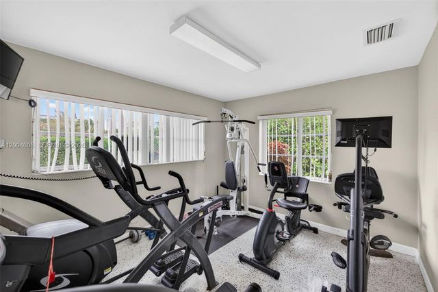 3210 SE 10th St 6B, Pompano Beach, FL 33062