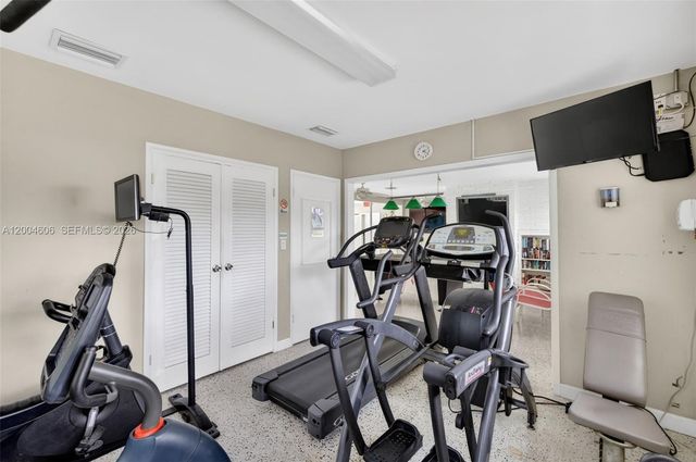 3210 SE 10th St 6B, Pompano Beach, FL 33062