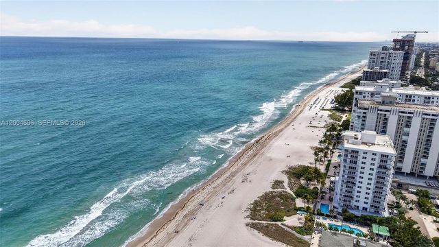 3210 SE 10th St 6B, Pompano Beach, FL 33062