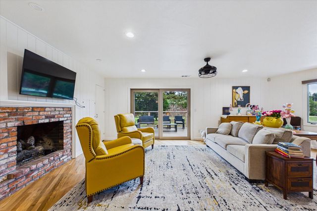 3255 Buttermilk Lane, Arcata, CA 95521