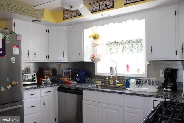 30 LANDRETH LN, Bristol, PA 19007