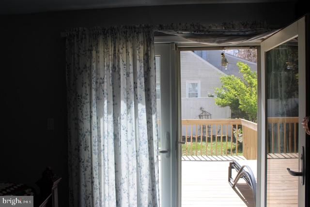 30 LANDRETH LN, Bristol, PA 19007