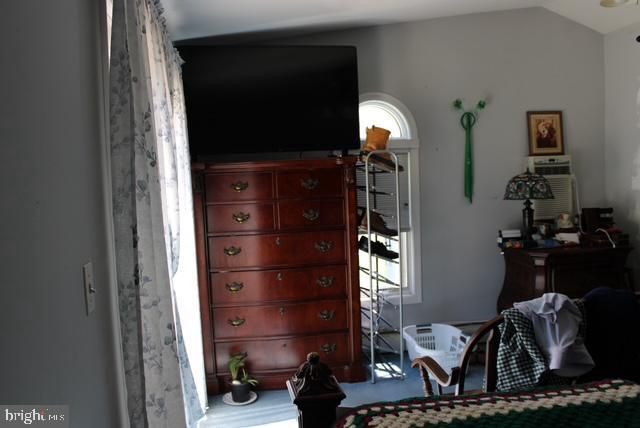 30 LANDRETH LN, Bristol, PA 19007