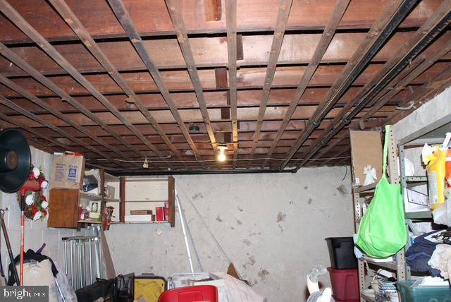 30 LANDRETH LN, Bristol, PA 19007