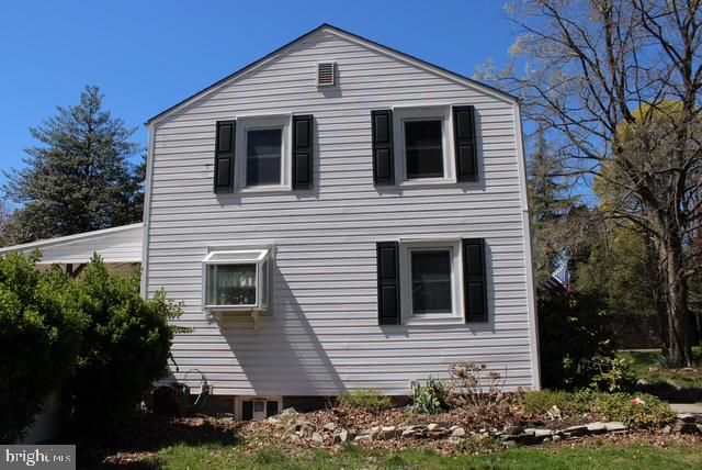 30 LANDRETH LN, Bristol, PA 19007