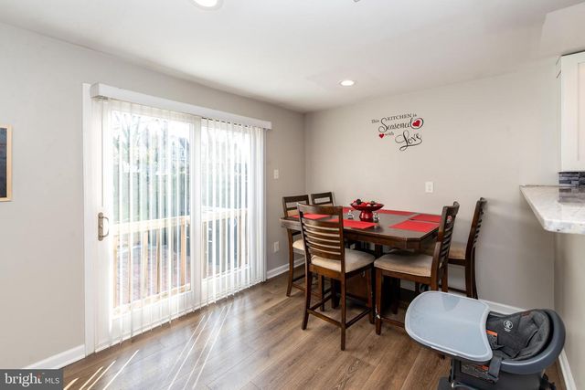 421 E MAPLE AVE, Lindenwold, NJ 08021