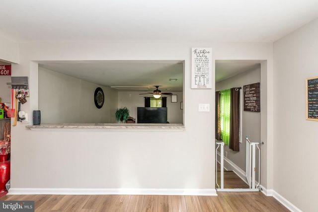 421 E MAPLE AVE, Lindenwold, NJ 08021