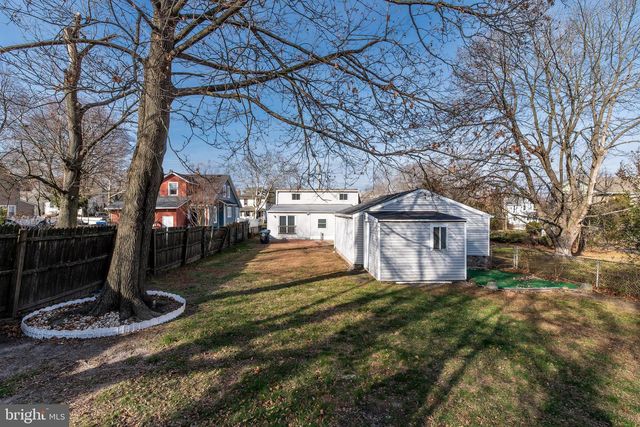 421 E MAPLE AVE, Lindenwold, NJ 08021