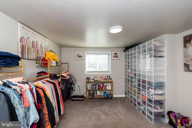 421 E MAPLE AVE, Lindenwold, NJ 08021